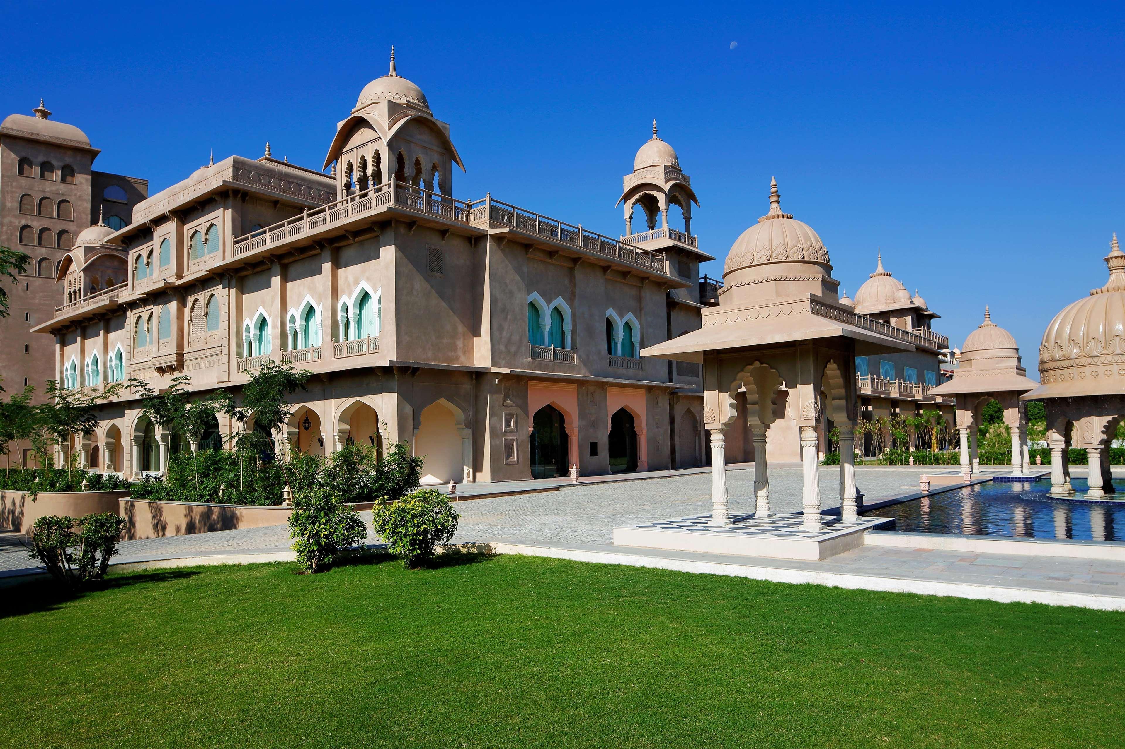 Hotel Fairmont Jaipur Extérieur photo The Grand Imperial