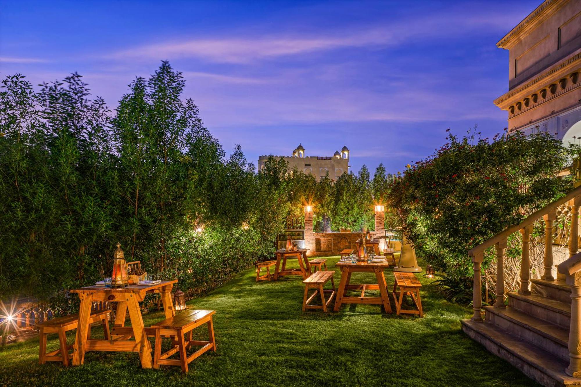 Hotel Fairmont Jaipur Extérieur photo The Garden at The Westin